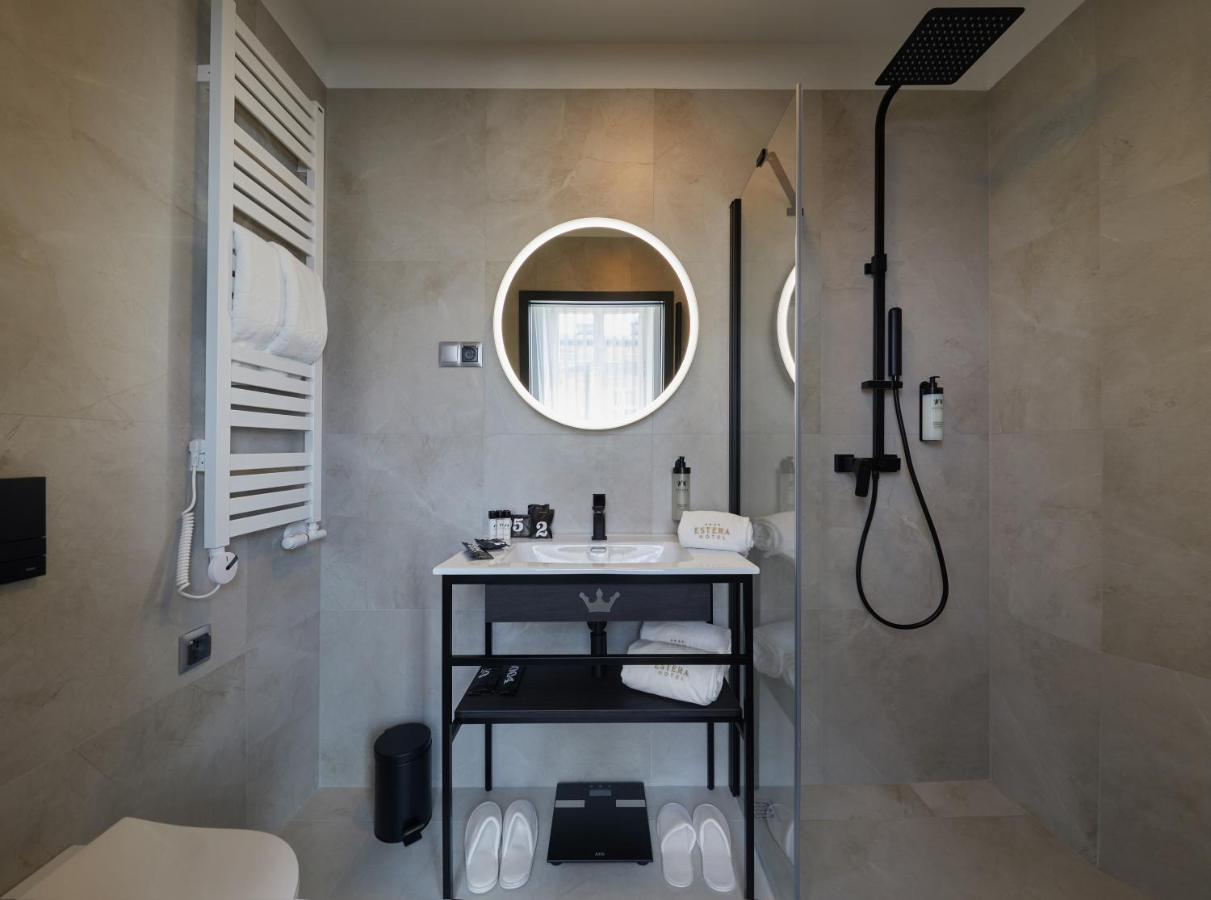 Superior Driepersoonskamer met Douche
