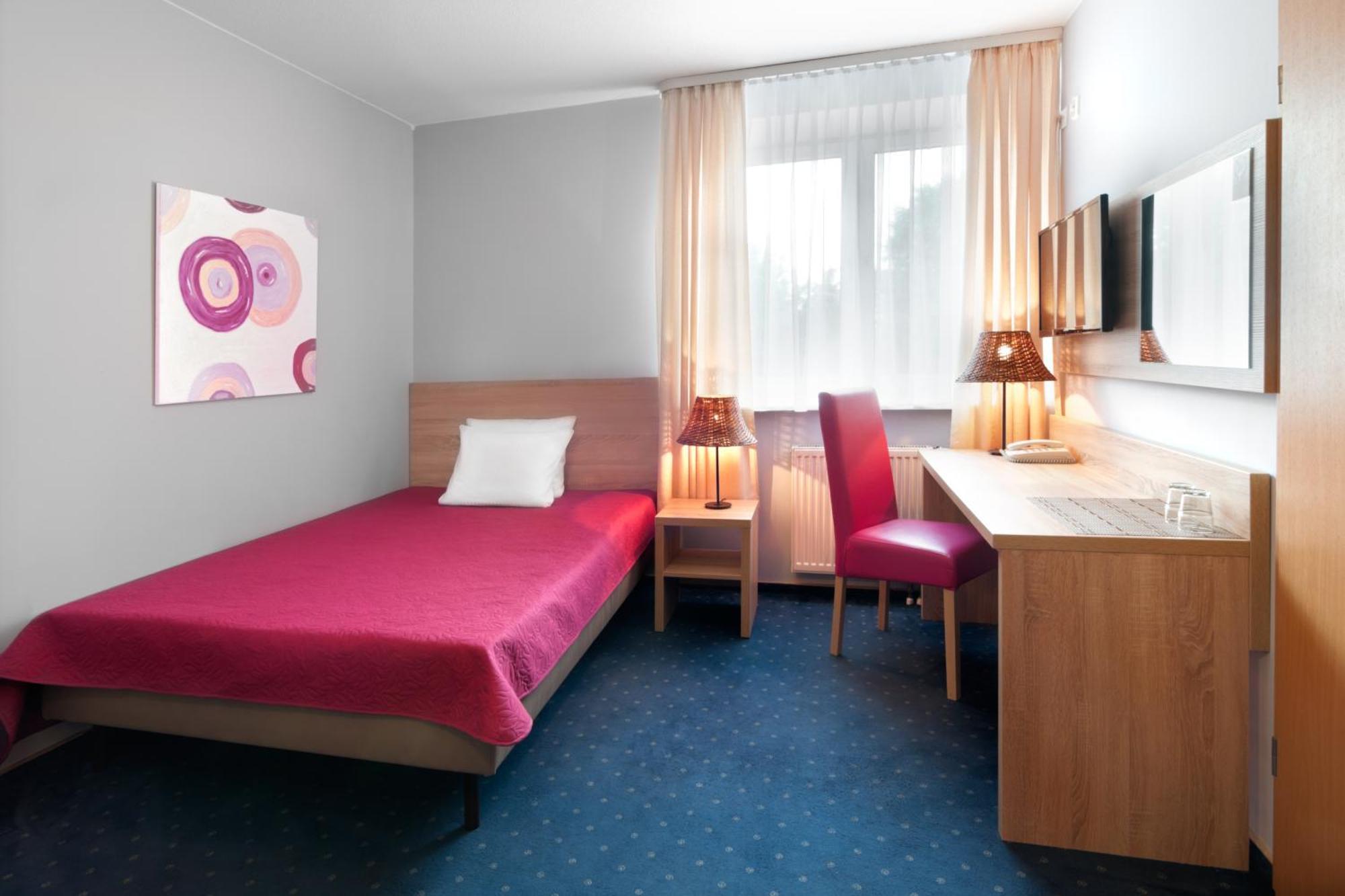 Economy Double Room,1155156195:JPEG