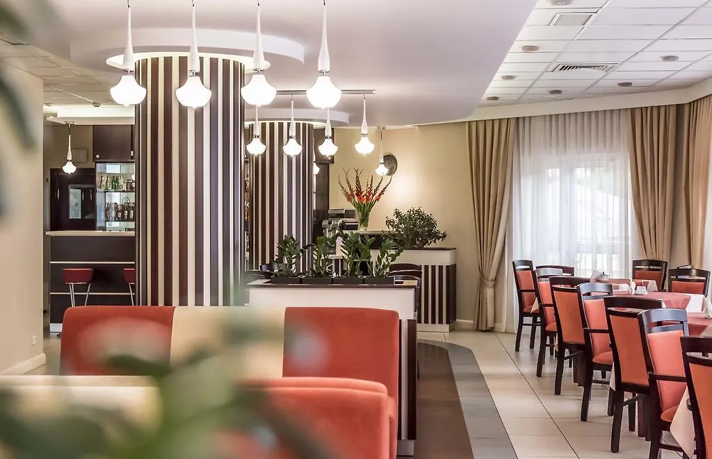 Hotel Justyna-1