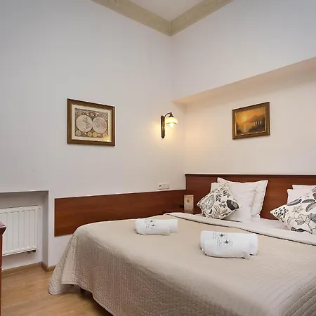 Ventus Rosa Self Service Apartments-3