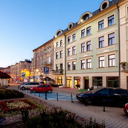 Plaza Boutique Hotel-3